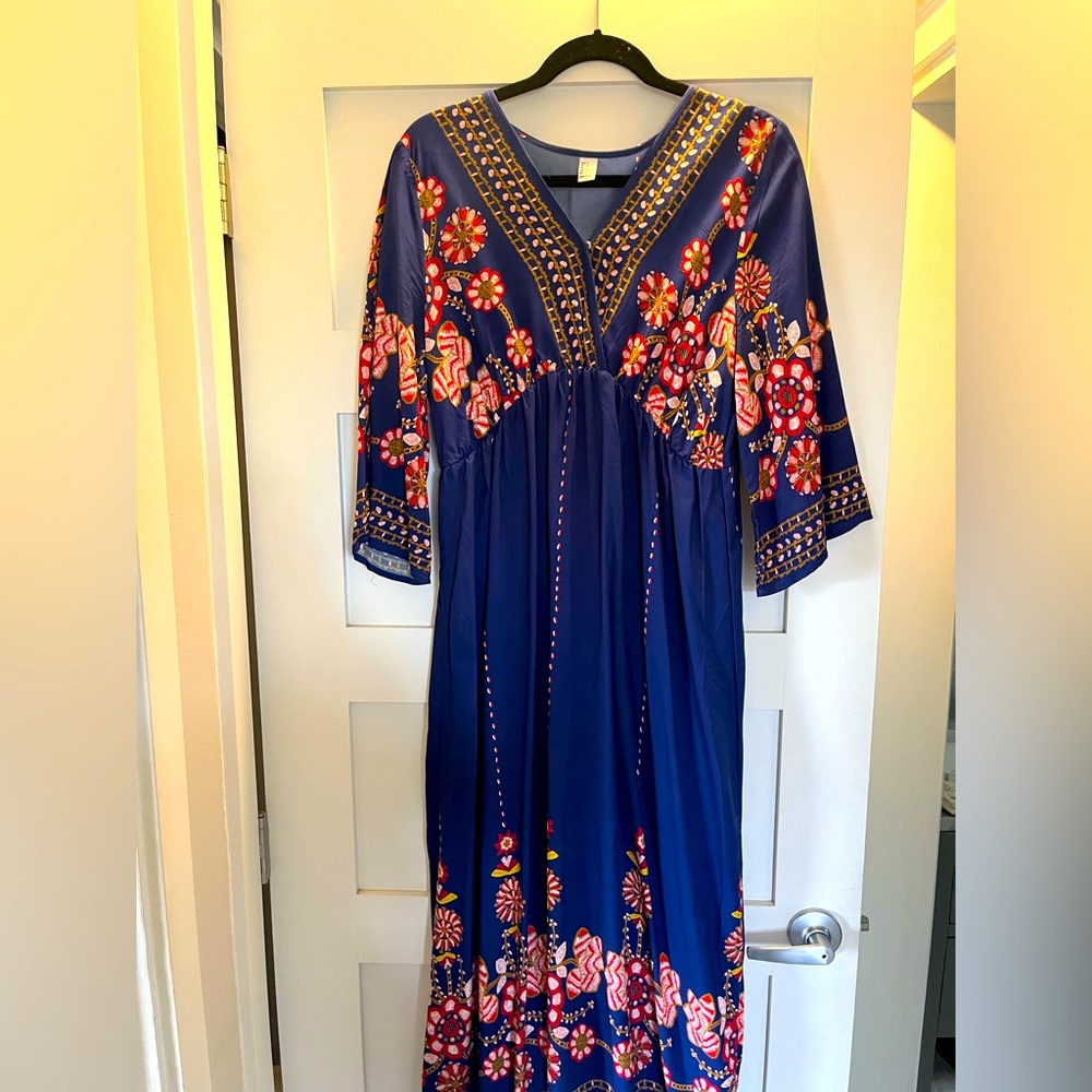 Women’s Embroidered style dress